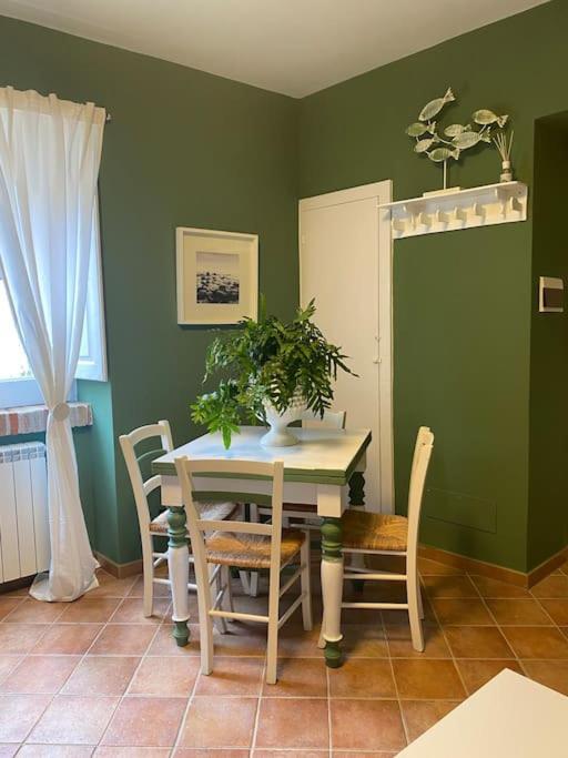 Casa Vacanza Al Duomo: تْشيفالو المظهر الخارجي الصورة